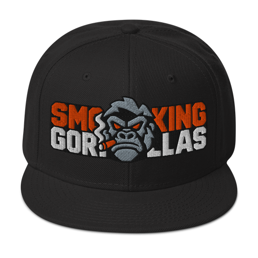 SMOKING GORILLAS - Snapback Cap in Schwarz – Vorderansicht mit gesticktem Teamlogo